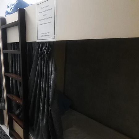 Хотел Хесон Chudschand Zimmer foto