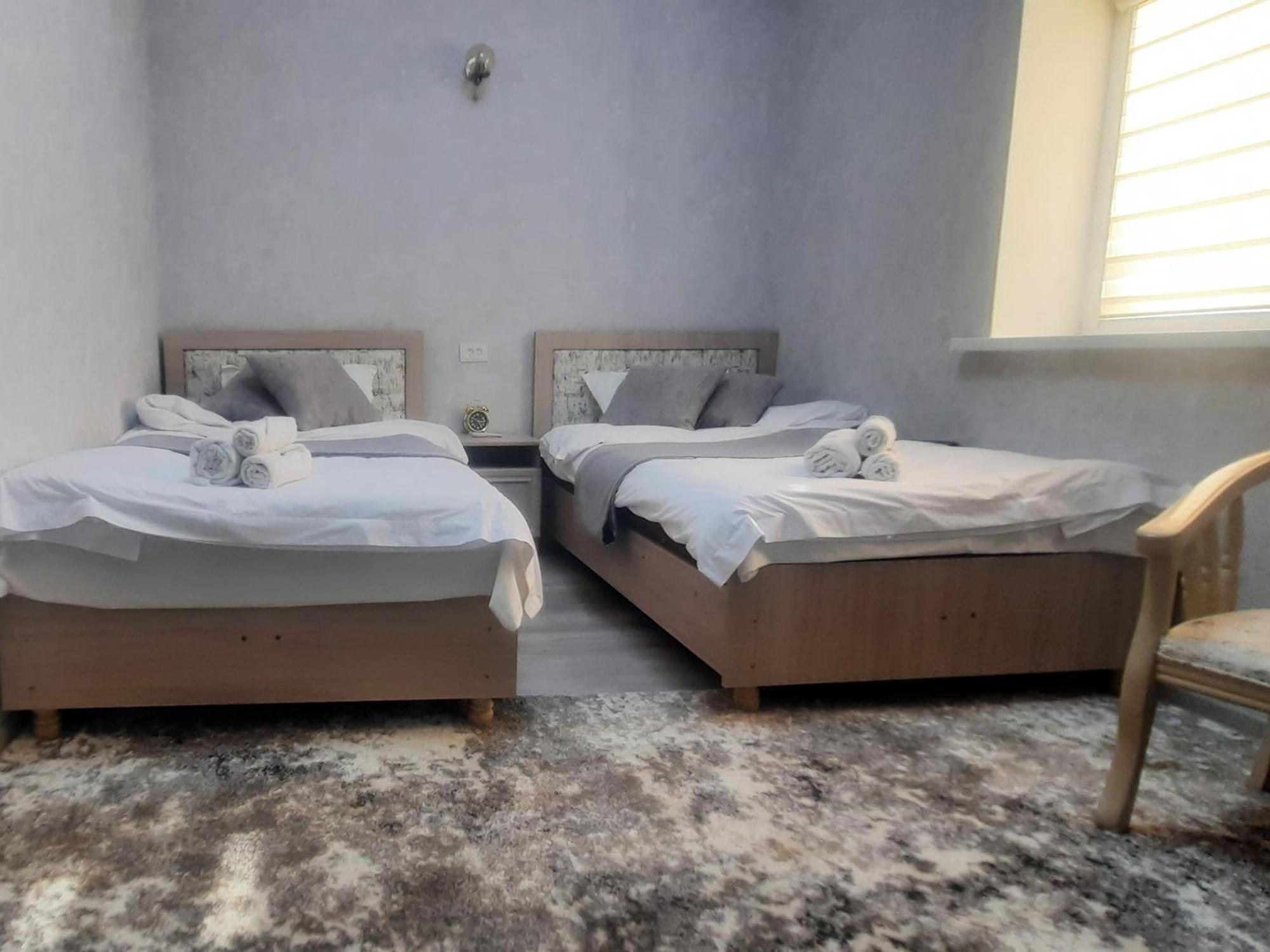 Хотел Хесон Chudschand Zimmer foto